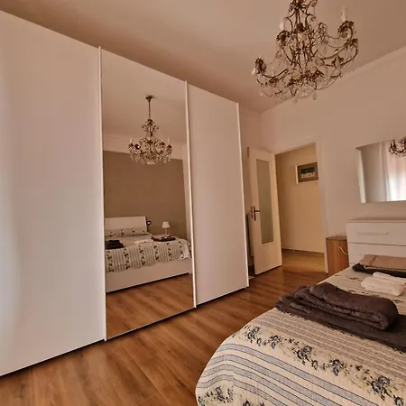 Apartment La Perla Bianca Genoa